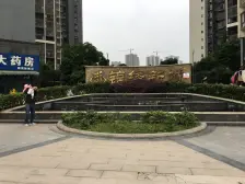 璧山地铁站500米小区,玉泉湖公园为畔,户型方正