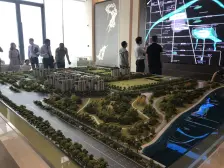 北龙湖旁贾鲁河南岸,精装三房。