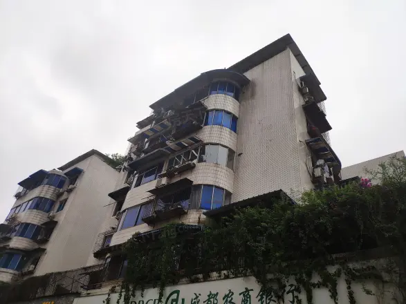锦华路一段205号院实景图
