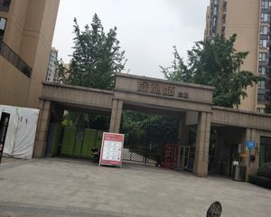 保利城三期2室1厅西北东北
