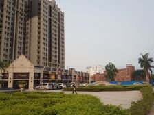 此房满二年,中间楼层,视野开阔,采光充足,带阳台