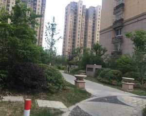 此房满二,户型好,视野开阔,通风好,出行方便