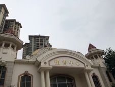 旁东逸湾花园 楼下r1地铁湿地公园站,东莞大朗大朗东逸湾花园二手房