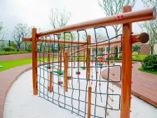 蔚蓝四季花园 方正三房 双阳台 中间楼层 居住舒适