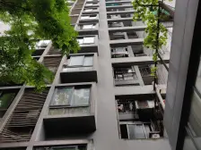 石坪桥新世纪旁 正规两房 中间楼层 装修自己的风格