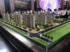 星联湾大社区。业主诚心出售。有双气。有电梯