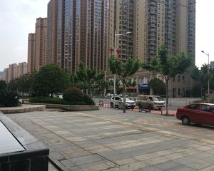 楼层好新装满五年唯一陪读一步到位业主诚心出售
