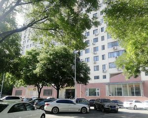 富宏馨居99年电梯直达,视野开阔,客厅大,管理好