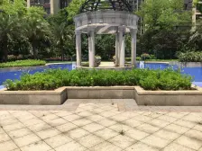 鸥鹏新上三梯两户大平层。坐北朝南、四代同堂都能住