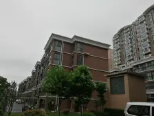 悬珠花园大两室两厅带大车库,得房率高