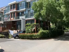 业主诚心出售,靠湖边景观别墅,挑高客厅,看房随时