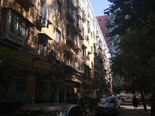 三环里,刘家窑地铁200米,东西通透,自住精装