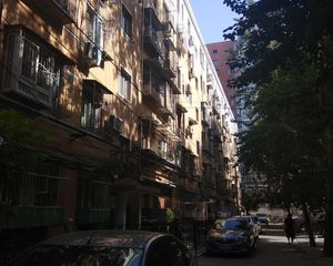 三环里,刘家窑地铁200米,东西通透,自住精装