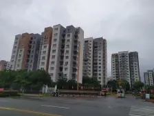 毛坯房,自由装修,位置好,不靠马路,安静宜居