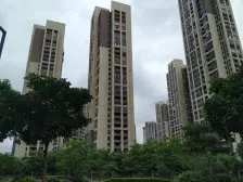 佛山新城 保利东悦花园 近地铁南向封窗精装四房