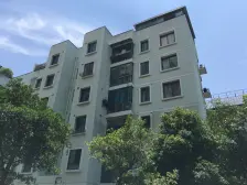 电梯南北通透两房,05年小区,小区好停车