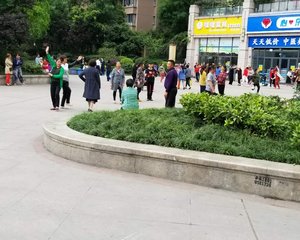 溪地湾2室1厅西南