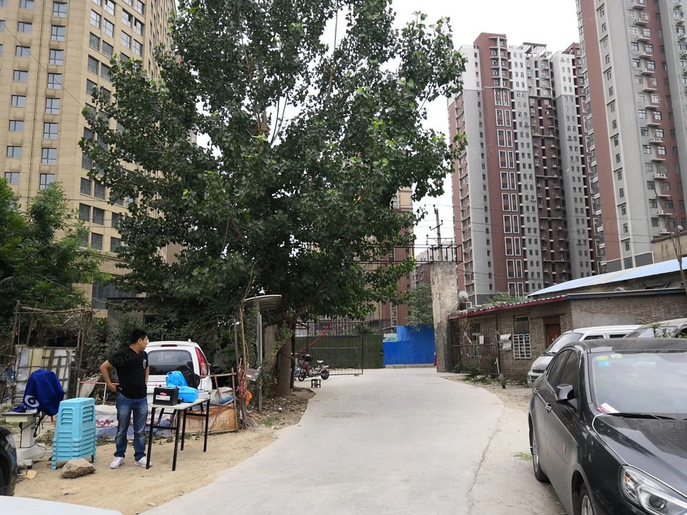 小区相关图