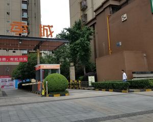 合能四季城三期3室2厅东南