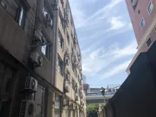 《江湾地铁边》《精装修》《大一房一厅》《拎包入住》