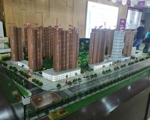 紫华郡5室2厅南北