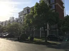 一梯两户,主卧朝南,品质小区,精装修,精装好房