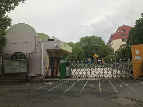 富华东村实景图