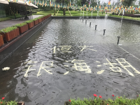 恒大银海湖别墅实景图