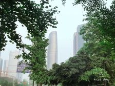 中国华商金融中心1室2厅东南