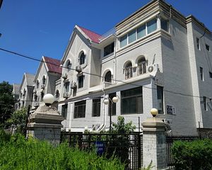 名人居5室2厅南北