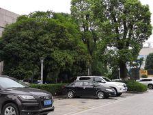 万科毛坯洋房,产权满二,价格美丽,诚心出售
