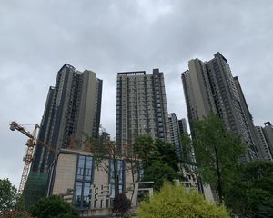 卓锦万黛3室2厅东南