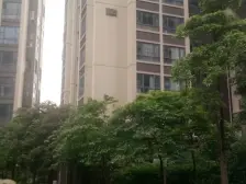 复式大四房满五年不唯一,业主外地发展忍痛出售。