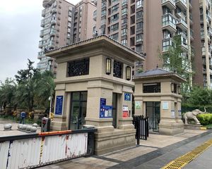 霏红榭一期2室1厅东南