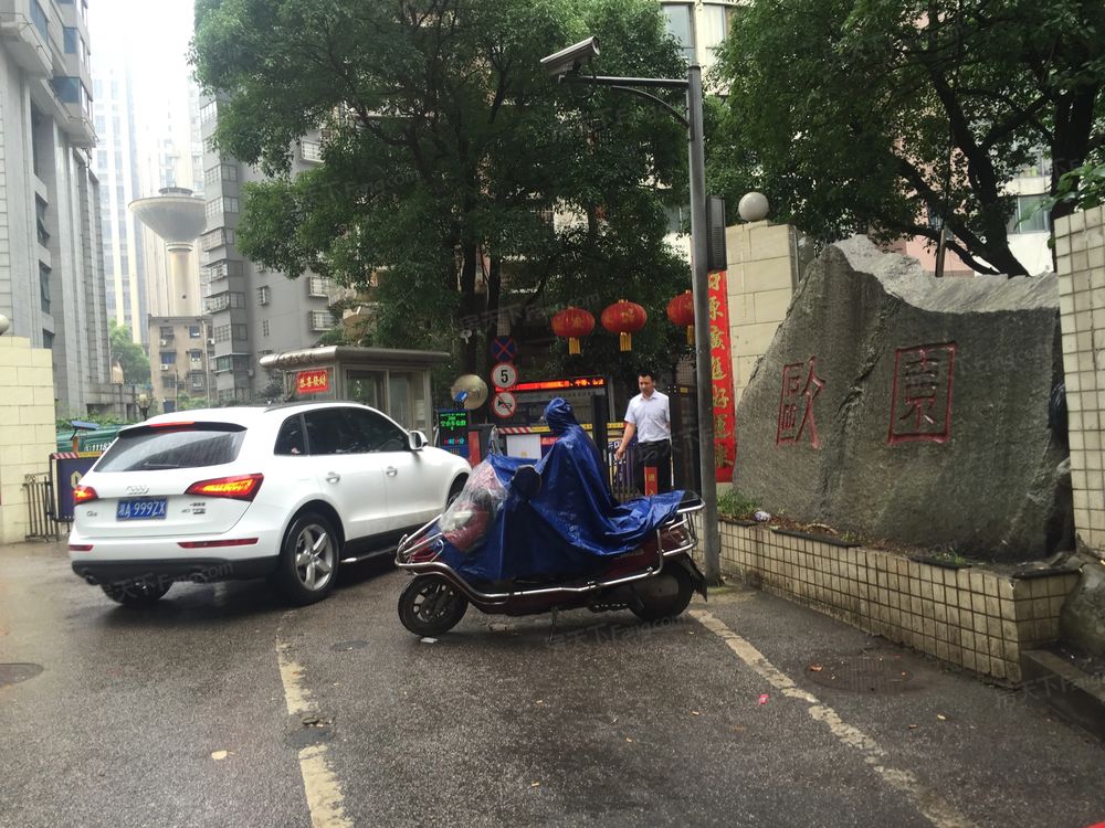 小区相关图