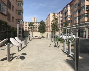 运动楼层 精装修一居室 适合过渡