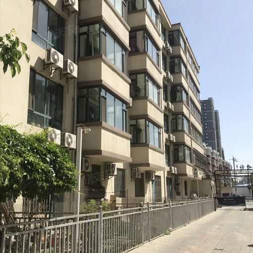  ����С��2��2��1���ϱ�����1700.00Ԫ/�³��� 