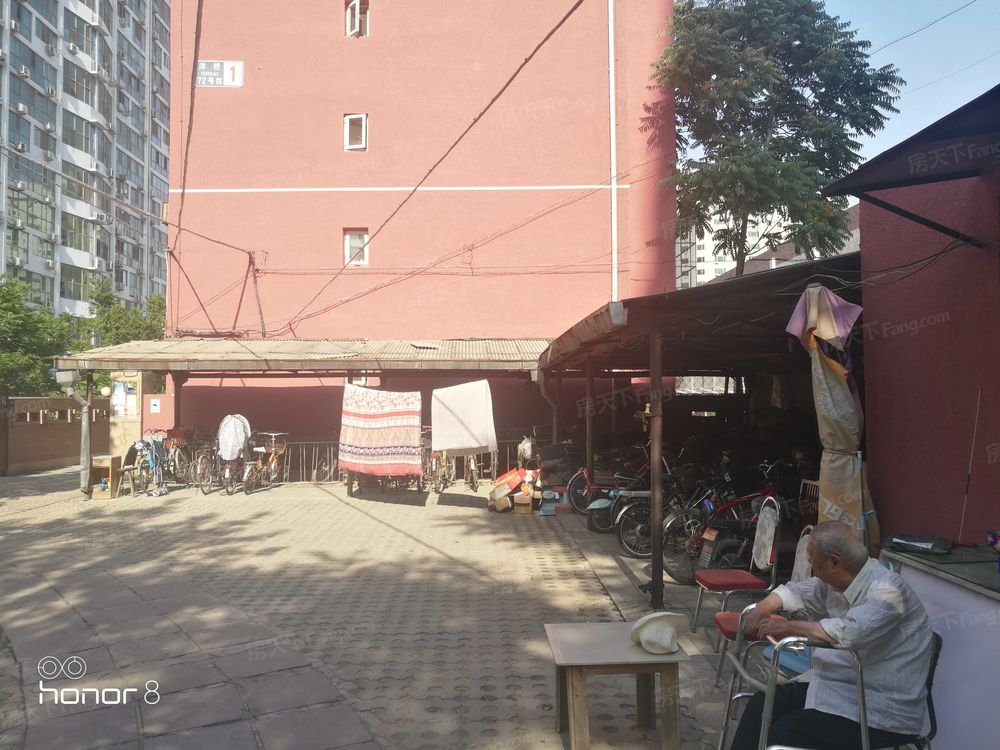 小区相关图