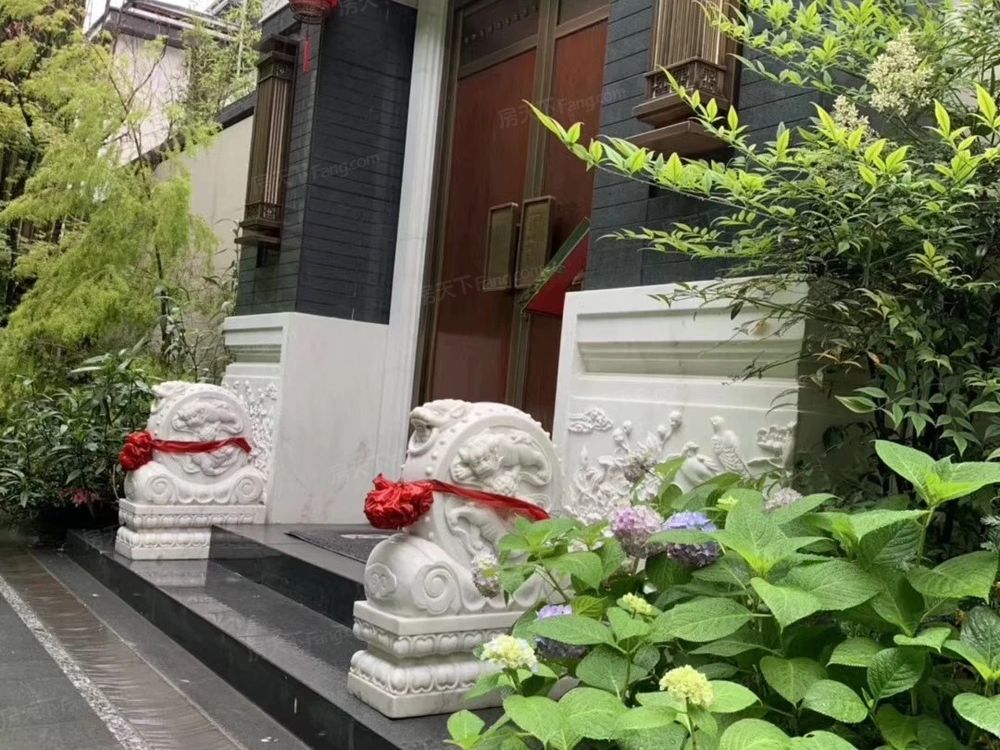小区相关图