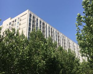 郦城果岭,客厅双卧朝南正规三居,次顶层