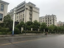 军山下 金水湾鑫园 6层电梯洋房3-2-2,房东诚心!