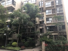 :渝中清水底跃洋房 带大花园 居家安静舒适