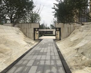 新希望锦麟府3室1厅西南