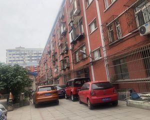 南北通透户型方正精装修小区改造过