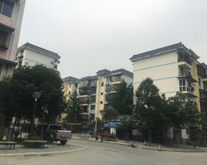 郫筒红瓦一期3室2厅西南