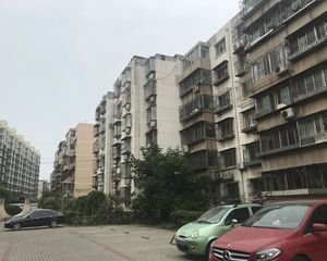 果园233号院 3室1厅 南 北