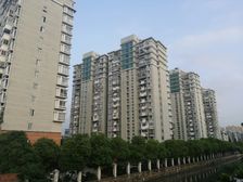 电梯房、交通便利、采光充足、简约风格