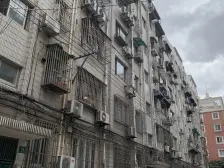 电梯房,近轨交口,近环球港,内环边,房龄新,全明户型采光好