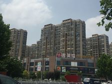 融悦华庭拆@迁拿的,诚心卖,毛坯任性装修,随时看房