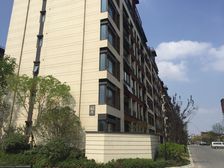 双拼别墅边户二次精装修启秀北校区含两个车位看房方便